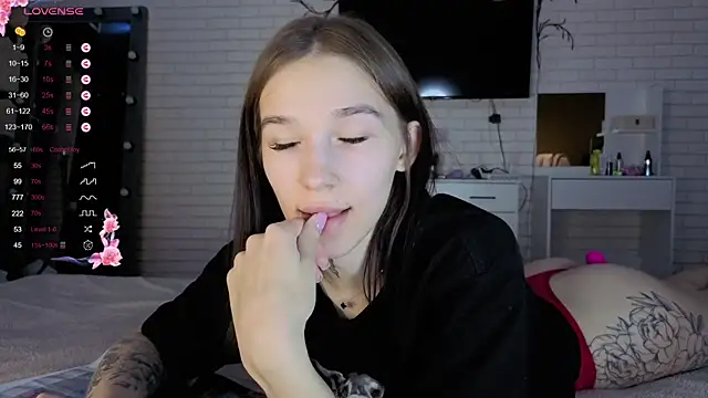 Snapshot of AsyaMiller chatting on November 26, 2025, 5:03 pm AsyaMiller online show from November 26, 2025, 5:03 pm