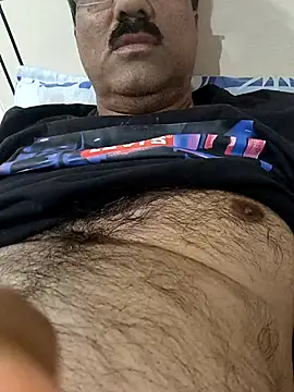 moonflower25 online show from October 27, 2025, 3:10 am