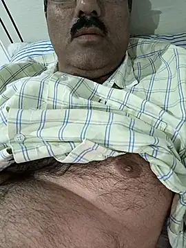 moonflower25 online show from November 1, 2025, 1:46 pm