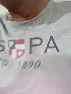 moonflower25 online show from November 9, 2025, 8:12 am