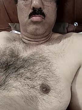 moonflower25 online show from December 14, 2025, 1:22 am