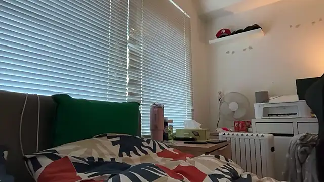 Snapshot of zoetaylorxxx chatting on December 3, 2025, 1:42 pm zoetaylorxxx online show from December 3, 2025, 1:42 pm