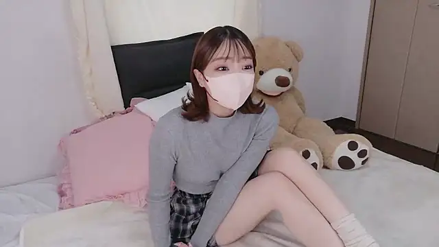 Snapshot of Rina_72 chatting on December 15, 2025, 3:33 am Rina 72 online show from December 15, 2025, 3:33 am