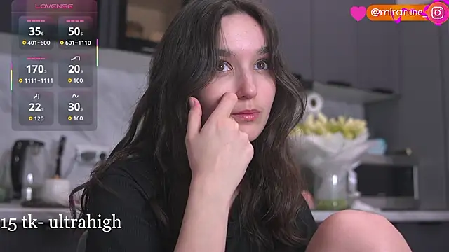 Mirarune online show from March 10, 2026, 8:14 pm