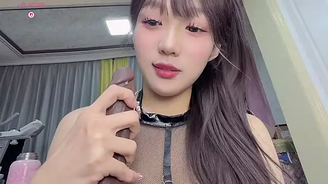 Snapshot of Yaya--728 chatting on February 9, 2026, 12:09 pm Yaya--728 online show from February 9, 2026, 12:09 pm