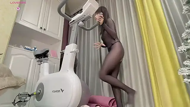 Snapshot of Yaya--728 chatting on February 13, 2026, 12:12 pm Yaya--728 online show from February 13, 2026, 12:12 pm