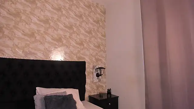 Lucio  Fox online show from October 31, 2025, 12:06 pm