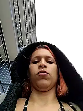 Snapshot of Zoe73_ chatting on September 13, 2025, 7:35 pm Zoe73  online show from September 13, 2025, 7:35 pm