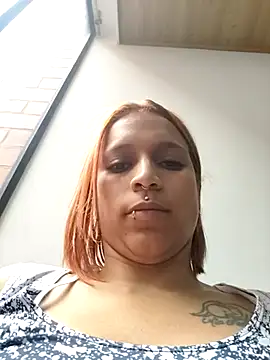 Snapshot of Zoe73_ chatting on October 18, 2025, 8:09 pm Zoe73  online show from October 18, 2025, 8:09 pm