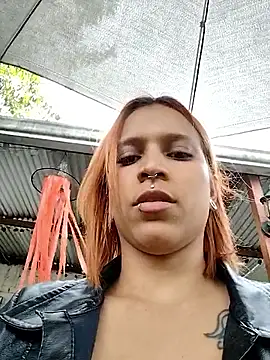 Snapshot of Zoe73_ chatting on October 29, 2025, 6:53 pm Zoe73  online show from October 29, 2025, 6:53 pm