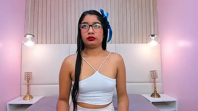 Snapshot of MelanyWayne_ chatting on April 29, 2026, 5:30 pm MelanyWayne online show from April 29, 2026, 5:30 pm