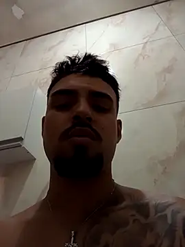 nnyzinho17 online show from December 22, 2025, 4:48 pm