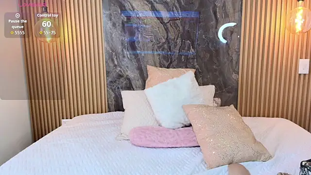 Snapshot of Alana-Jones chatting on September 20, 2025, 12:50 pm Alana-Jones online show from September 20, 2025, 12:50 pm