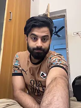 hottestboy03 online show from January 7, 2026, 6:49 am