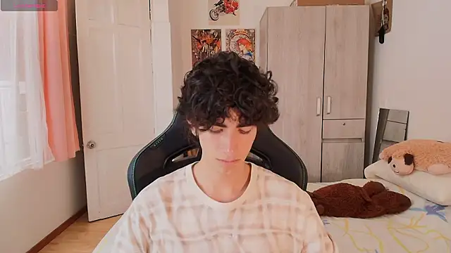 Nude Boy18 online show from March 28, 2026, 8:08 pm