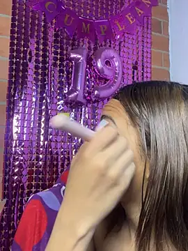 yumi hanna online show from September 14, 2025, 7:57 pm