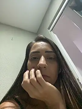 lucioliveira online show from March 10, 2026, 1:43 am