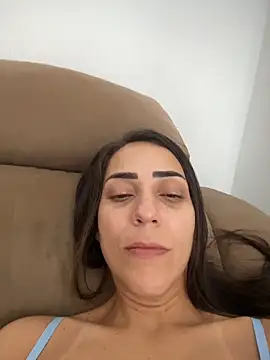 lucioliveira online show from March 17, 2026, 1:14 pm