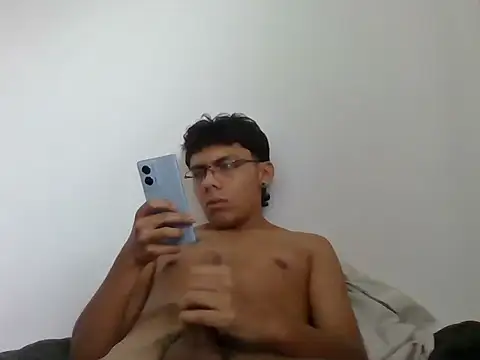 Snapshot of snopgz chatting on December 1, 2025, 1:38 pm snopgz online show from December 1, 2025, 1:38 pm