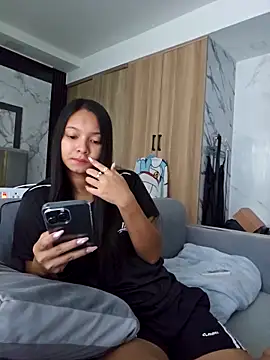 Natural Asian Girl online show from October 7, 2025, 6:21 am