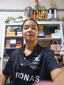 Natural Asian Girl online show from October 13, 2025, 3:45 pm