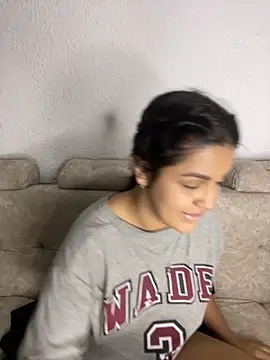 Snapshot of lunita_sweet5 chatting on November 25, 2025, 6:02 am lunita sweet5 online show from November 25, 2025, 6:02 am