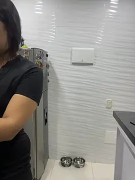 Snapshot of lunita_sweet5 chatting on December 20, 2025, 2:40 am lunita sweet5 online show from December 20, 2025, 2:40 am