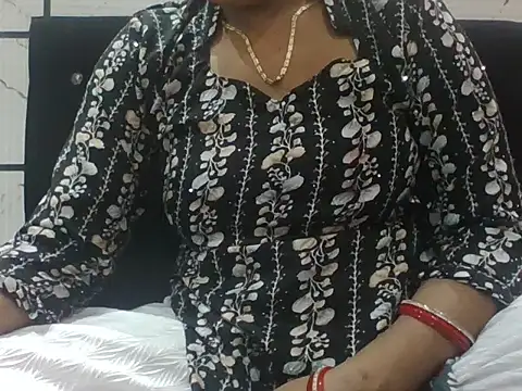 VNDANA  online show from September 28, 2025, 6:24 pm