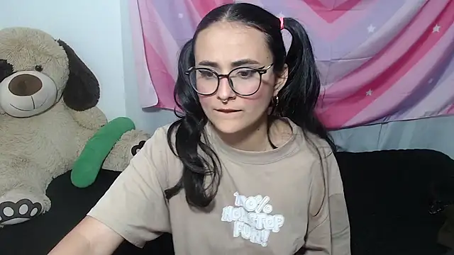 Amaranta444 online show from October 28, 2025, 7:38 pm