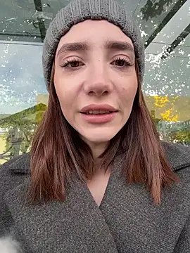 BallerinaCappuccino  online show from October 5, 2025, 6:12 am