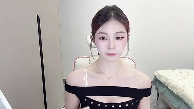 Snapshot of Cookie-oo chatting on October 3, 2025, 11:29 am Cookie-oo online show from October 3, 2025, 11:29 am