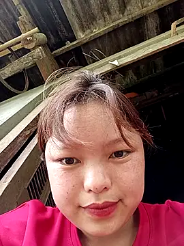 XoiXoi232 online show from September 15, 2025, 4:01 am