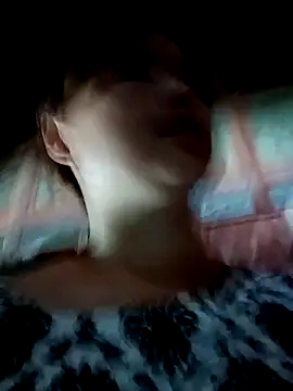 XoiXoi232 online show from September 25, 2025, 3:32 am