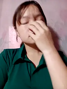 XoiXoi232 online show from October 4, 2025, 4:43 am