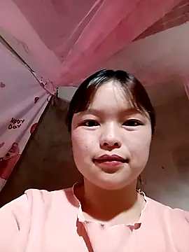 XoiXoi232 online show from October 25, 2025, 12:51 am