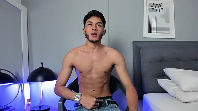 Tylerffoxx online show from March 15, 2026, 8:48 pm