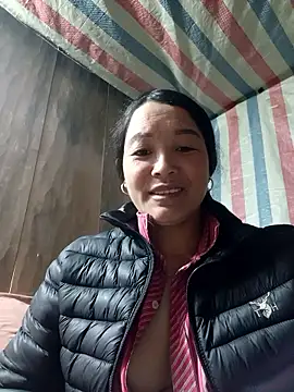 Bliss rose online show from January 16, 2026, 3:43 am