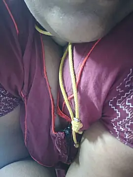 Snapshot of TAMIL_ELAKKIYA chatting on June 10, 2026, 11:57 pm TAMIL ELAKKIYA online show from June 10, 2026, 11:57 pm