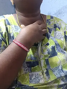 Snapshot of TAMIL_ELAKKIYA chatting on June 11, 2026, 4:27 pm TAMIL ELAKKIYA online show from June 11, 2026, 4:27 pm