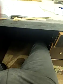 hotboy43339 online show from October 13, 2025, 2:11 am