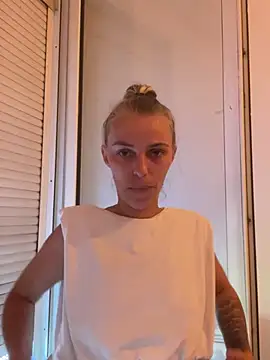BrumeLove online show from July 4, 2026, 10:32 am