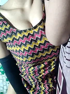 pihu099 online show from April 3, 2026, 11:14 pm