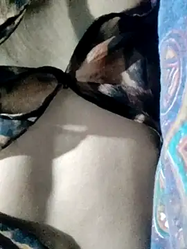 pihu099 online show from April 13, 2026, 1:55 am