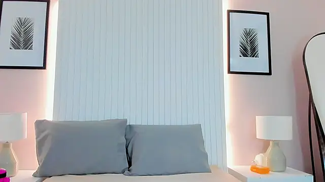 catalina jolie online show from October 2, 2025, 11:50 am