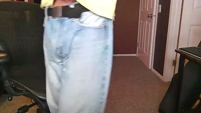 jjjjjfive online show from October 8, 2025, 8:39 pm