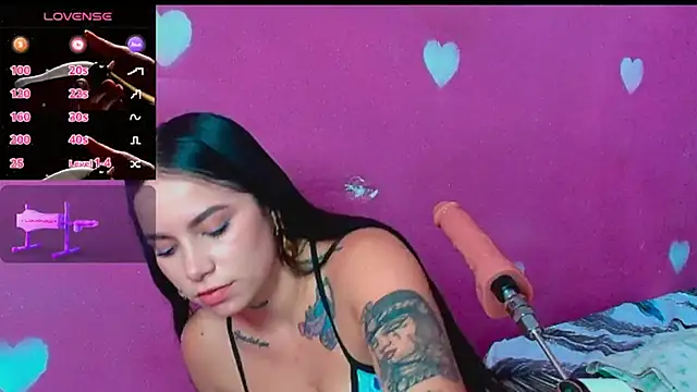 Snapshot of Lali_HOtt chatting on November 17, 2025, 5:52 pm Lali HOtt online show from November 17, 2025, 5:52 pm