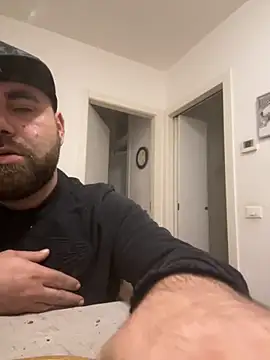Snapshot of coppia_infuocata chatting on October 20, 2025, 5:13 pm coppia infuocata online show from October 20, 2025, 5:13 pm
