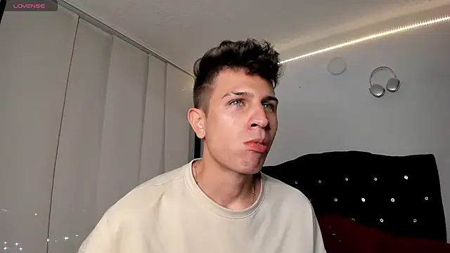 kevin ahss online show from September 18, 2025, 11:40 pm