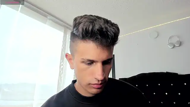 kevin ahss online show from September 30, 2025, 4:23 pm