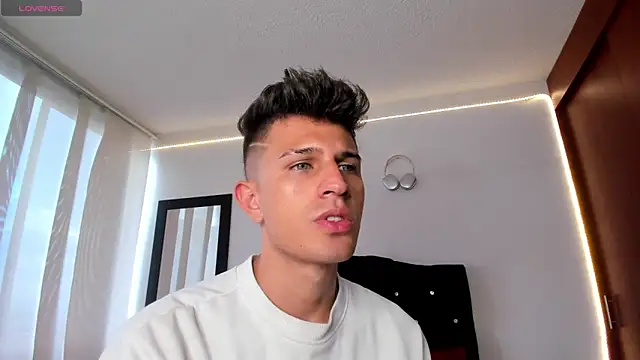 kevin ahss online show from October 10, 2025, 9:47 pm